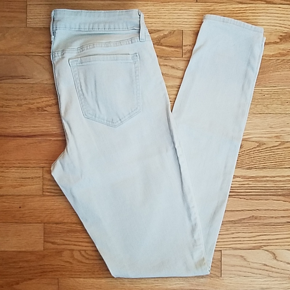 Old Navy Rock Star Skinny Jeans. Size 8L.